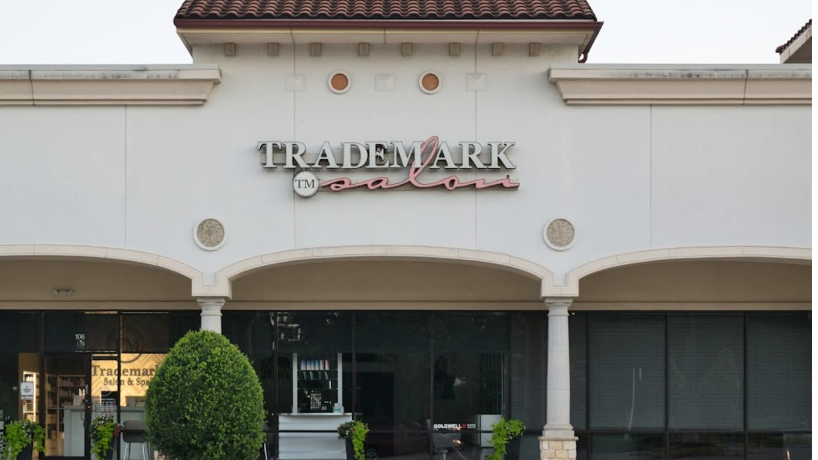 Trademark Salon in Houston Texas