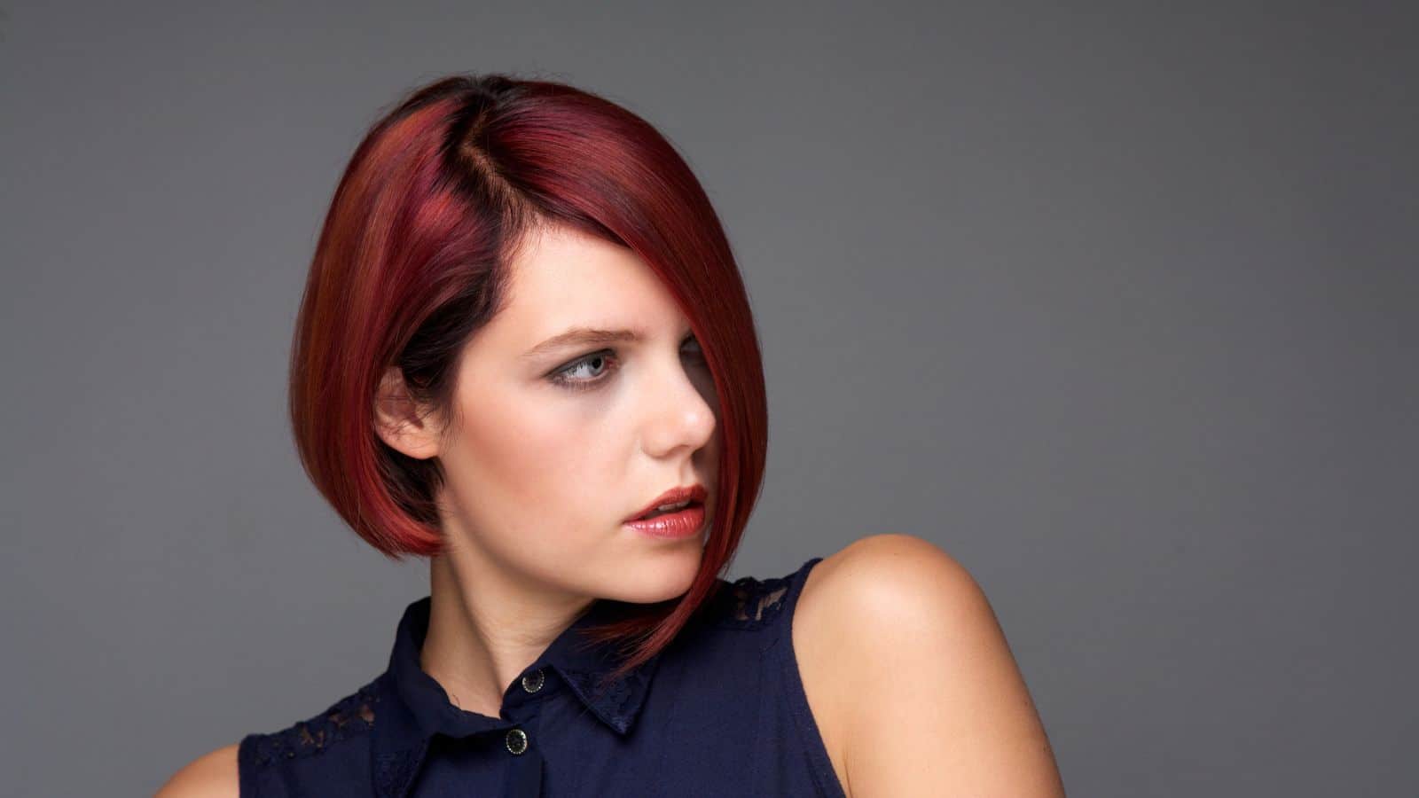 Asymmetrical bob hair style