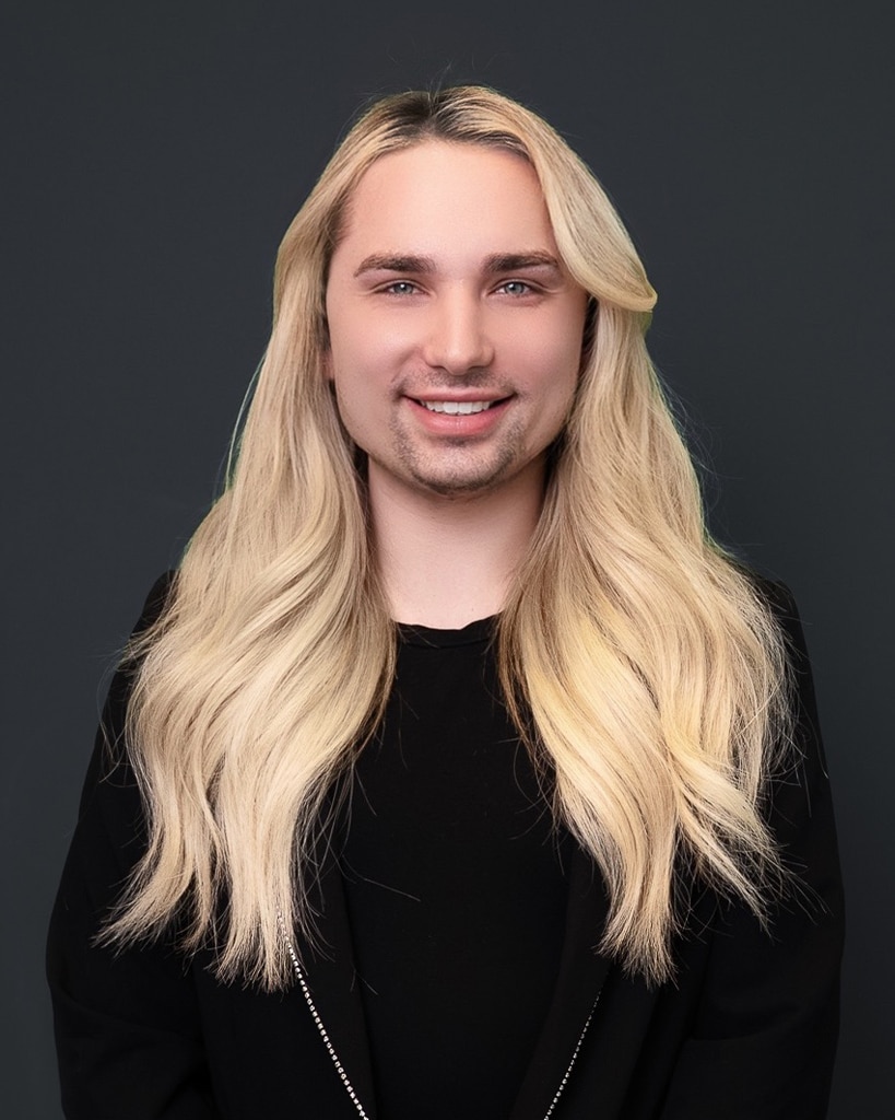 William Trademark Color